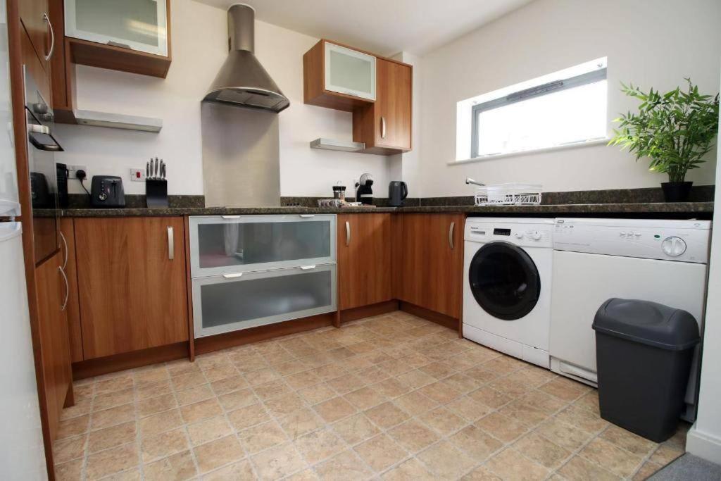 The Observatory By Mia Living 2 Bedroom Apartment Overlooking Swansea Beach With Free Parking Dış mekan fotoğraf
