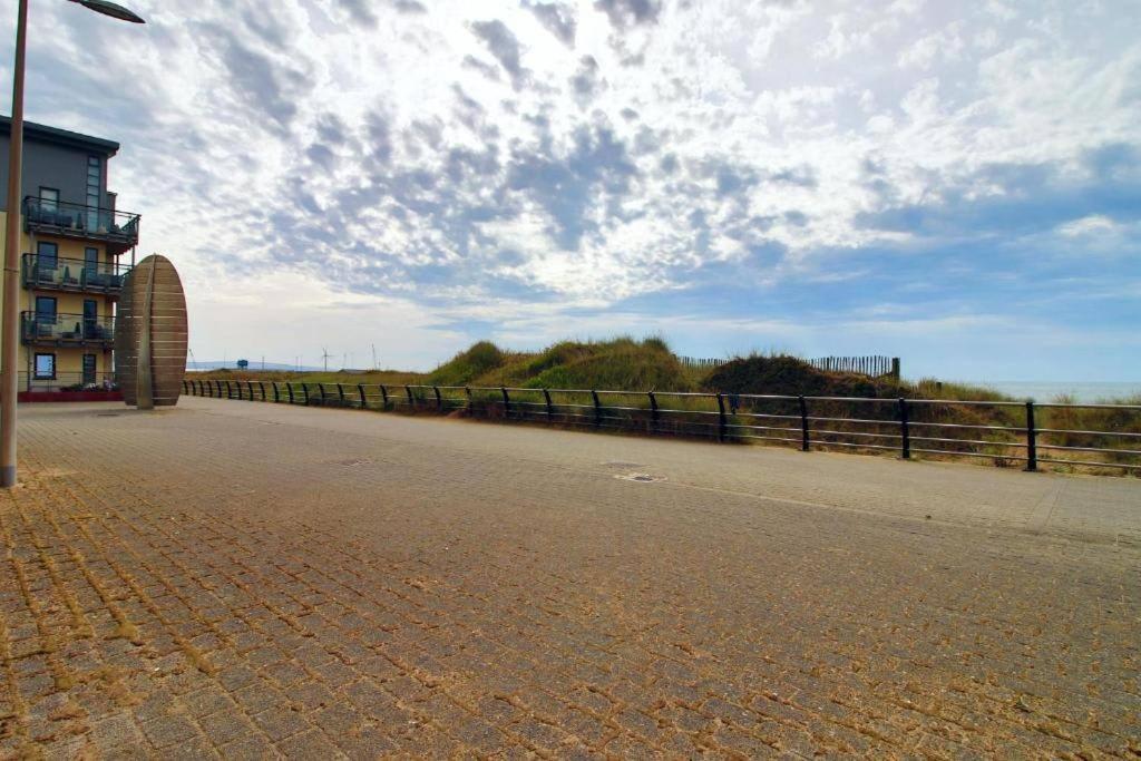 The Observatory By Mia Living 2 Bedroom Apartment Overlooking Swansea Beach With Free Parking Dış mekan fotoğraf